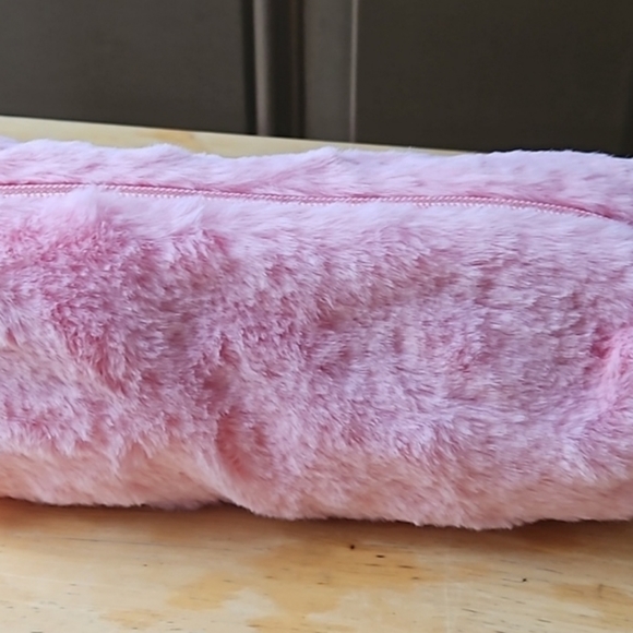 BARBIE PLUSH PENCIL CASE - Picture 3 of 11